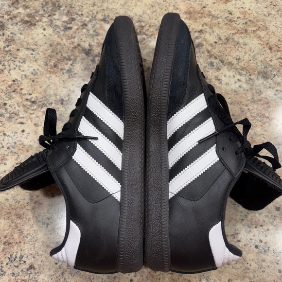 Adidas Samba Black White Sneakers Long Tongue With Red Writing Mens 6.5 - Picture 13 of 16